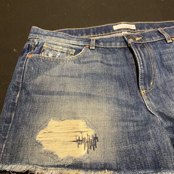 LOFT denim shorts size 30/10 - Picture 3 of 4